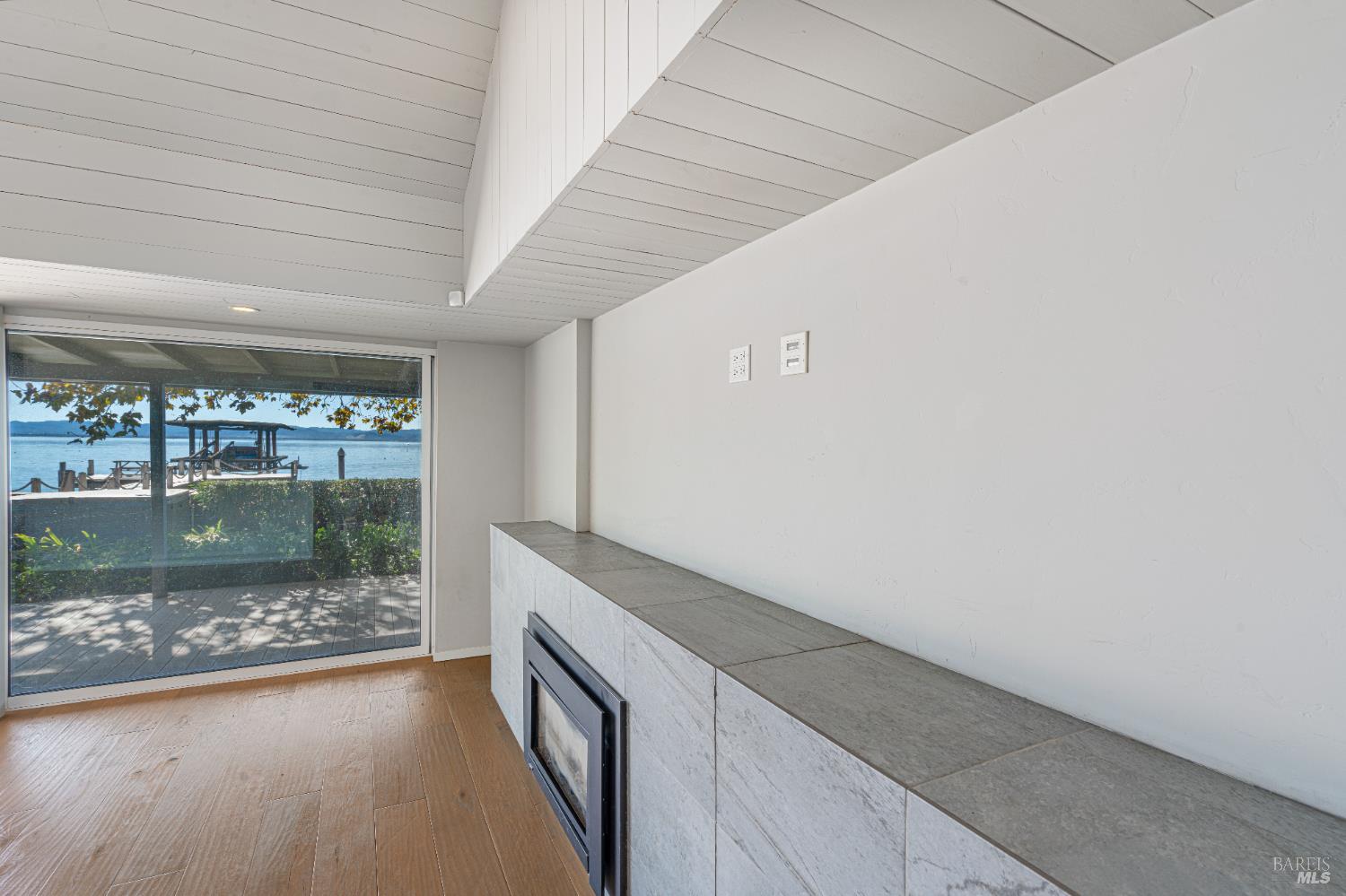 Detail Gallery Image 20 of 88 For 4627 E State Hwy 20 Unkn, Nice,  CA 95464 - 4 Beds | 3 Baths