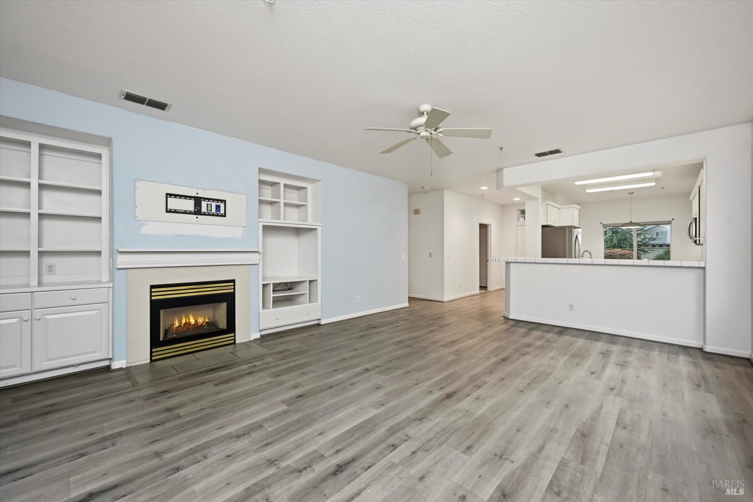 Detail Gallery Image 34 of 40 For 124 Wisteria Cir, Cloverdale,  CA 95425 - 2 Beds | 2 Baths