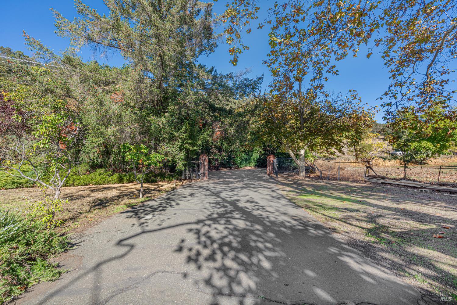 Detail Gallery Image 76 of 88 For 4627 E State Hwy 20 Unkn, Nice,  CA 95464 - 4 Beds | 3 Baths