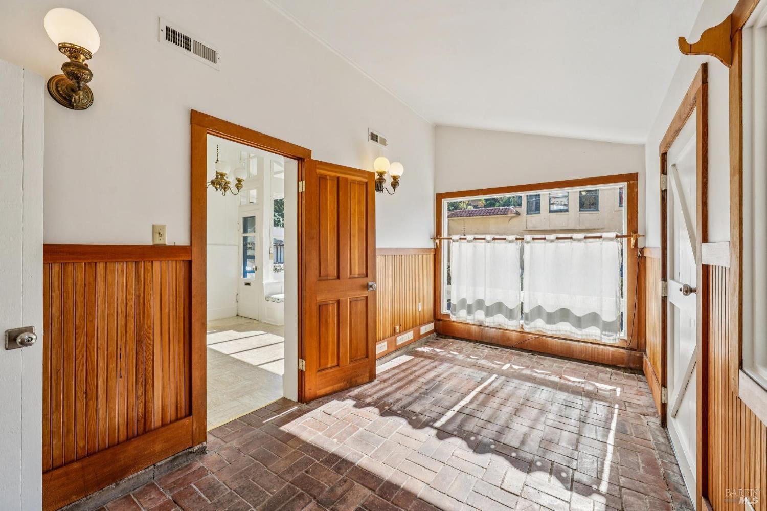 Detail Gallery Image 33 of 45 For 3 Wharf Rd, Bolinas,  CA 94924 - – Beds | – Baths