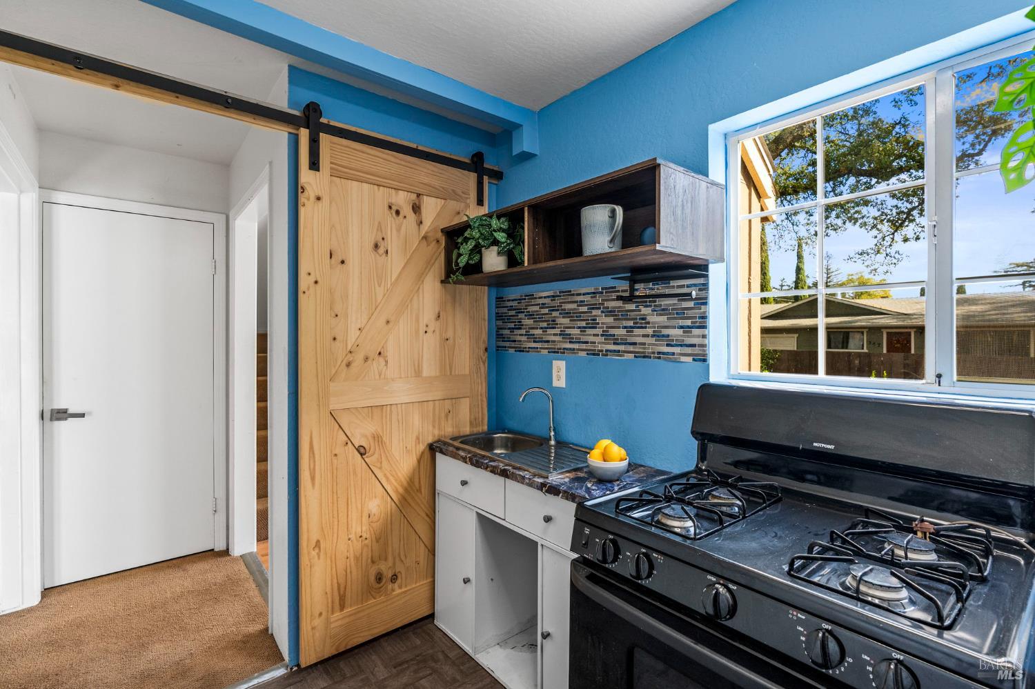 Detail Gallery Image 16 of 49 For 355 Sky Oaks Dr, Angwin,  CA 94508 - 5 Beds | 2 Baths