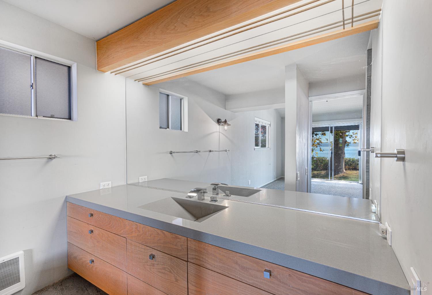 Detail Gallery Image 36 of 88 For 4627 E State Hwy 20 Unkn, Nice,  CA 95464 - 4 Beds | 3 Baths