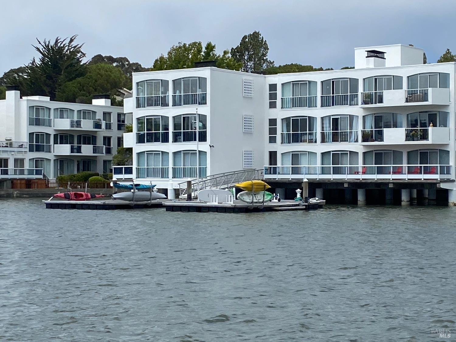 Front Image Thumbnail for BA325098029