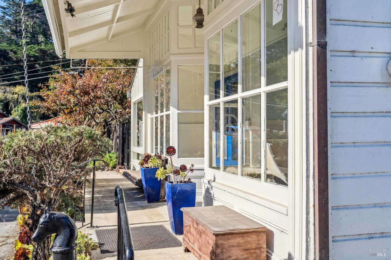 Detail Gallery Image 3 of 45 For 3 Wharf Rd, Bolinas,  CA 94924 - – Beds | – Baths