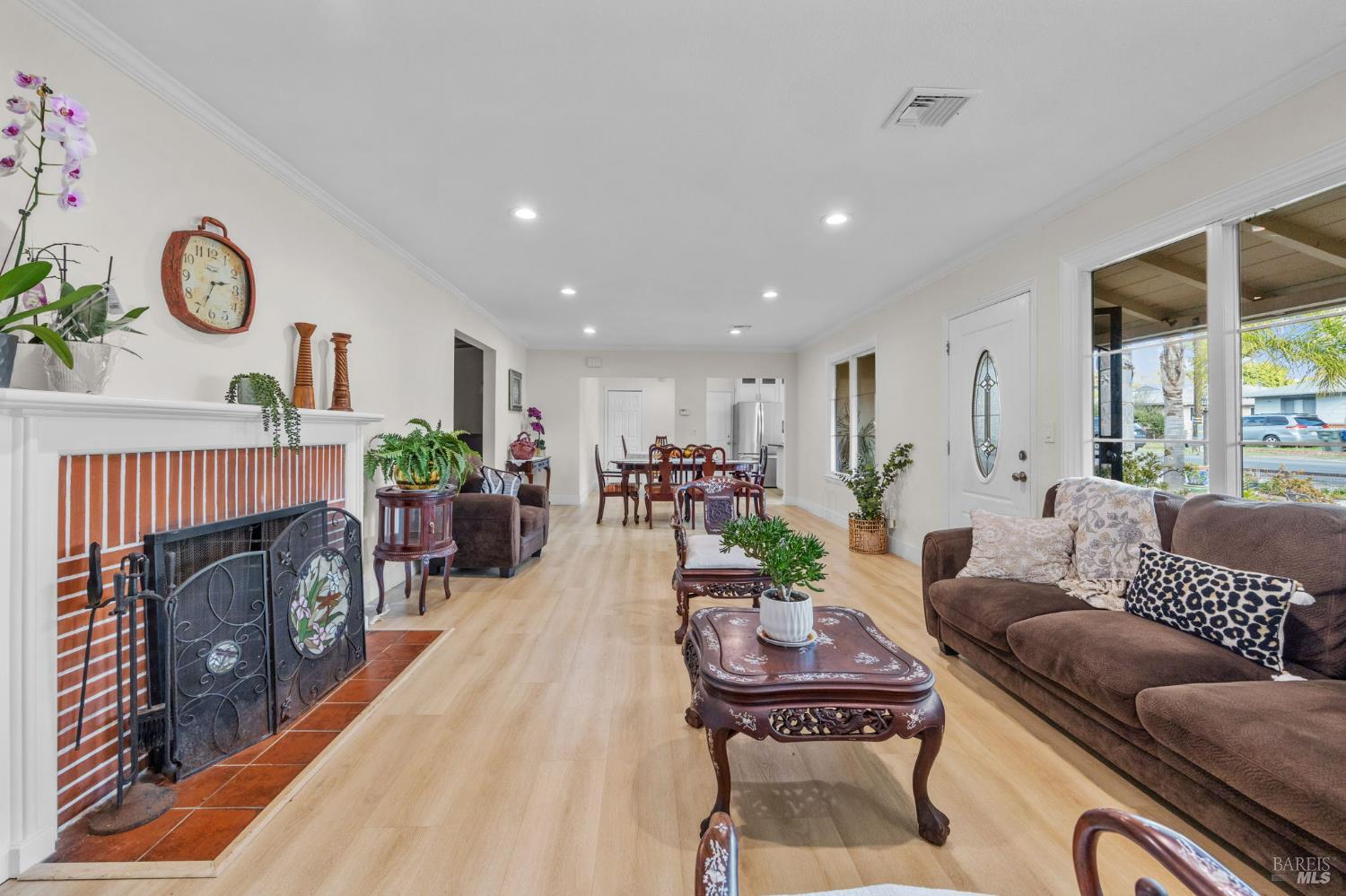 Detail Gallery Image 33 of 58 For 1455 Grove Way, Concord,  CA 94518 - 3 Beds | 2 Baths