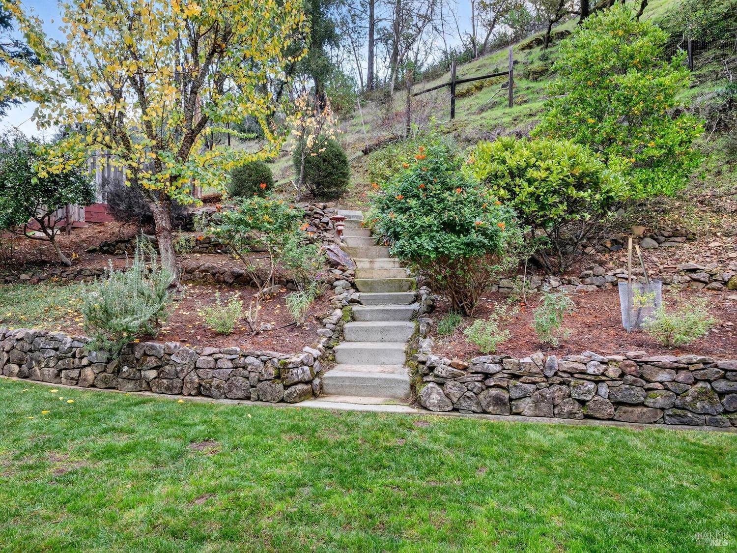 Detail Gallery Image 4 of 77 For 1290 Adobe Canyon Rd, Kenwood,  CA 95452 - 3 Beds | 3 Baths