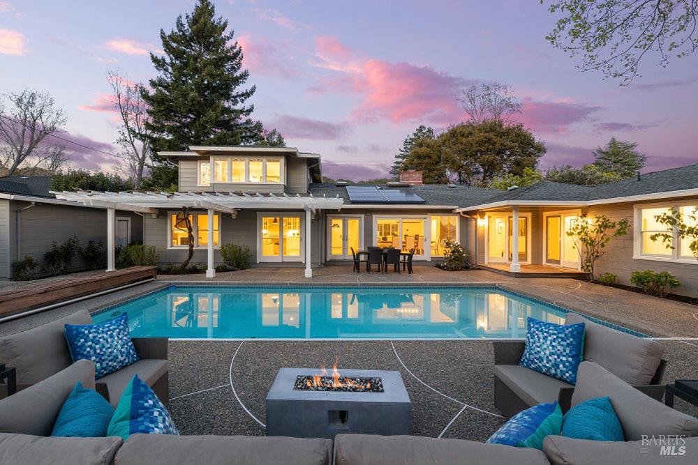 Detail Gallery Image 2 of 38 For Address Is Not Disclosed, San Anselmo,  CA 94960 - 5 Beds | 4/1 Baths