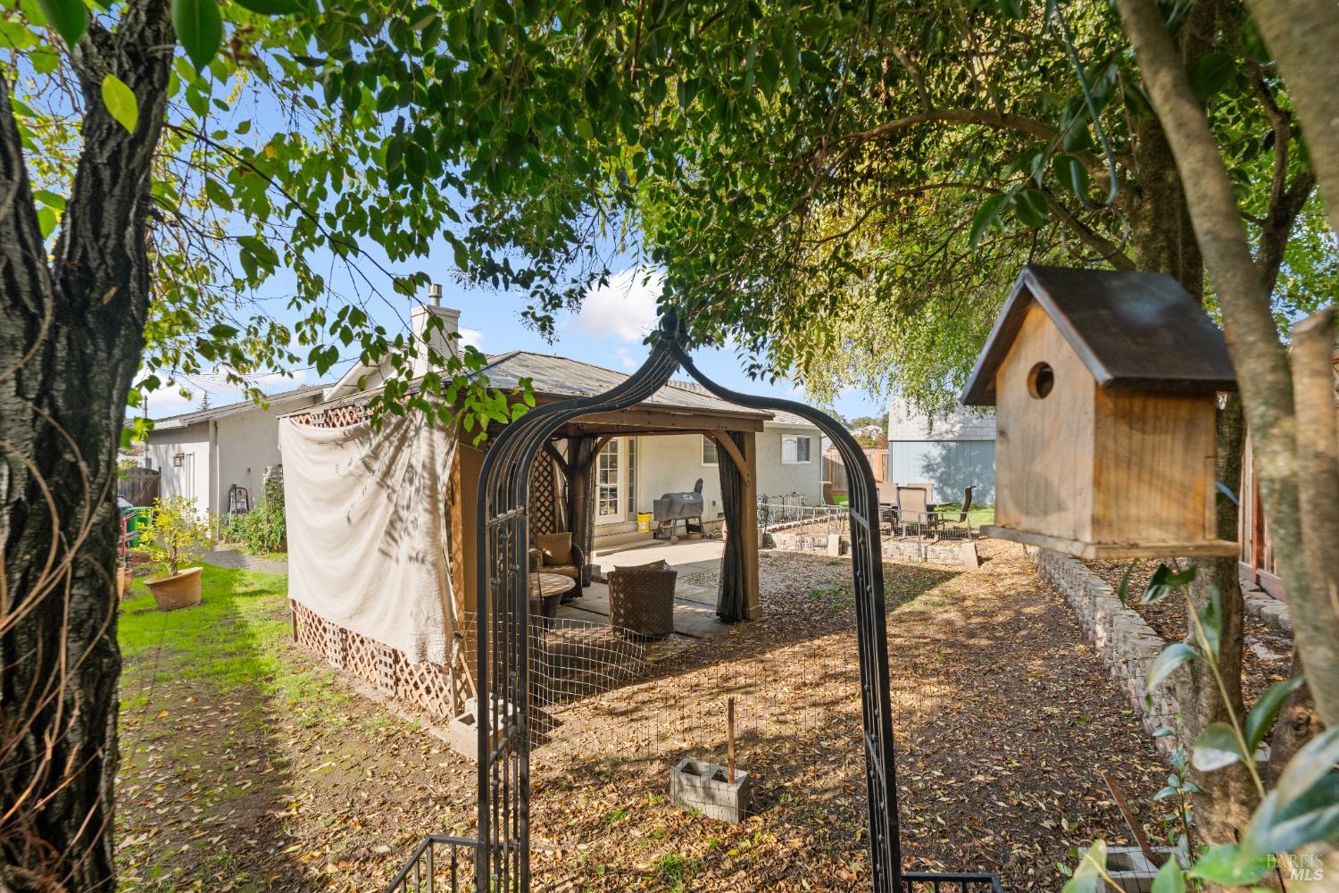 Detail Gallery Image 33 of 40 For 1557 Madrid Ct, Napa,  CA 94559 - 3 Beds | 2 Baths