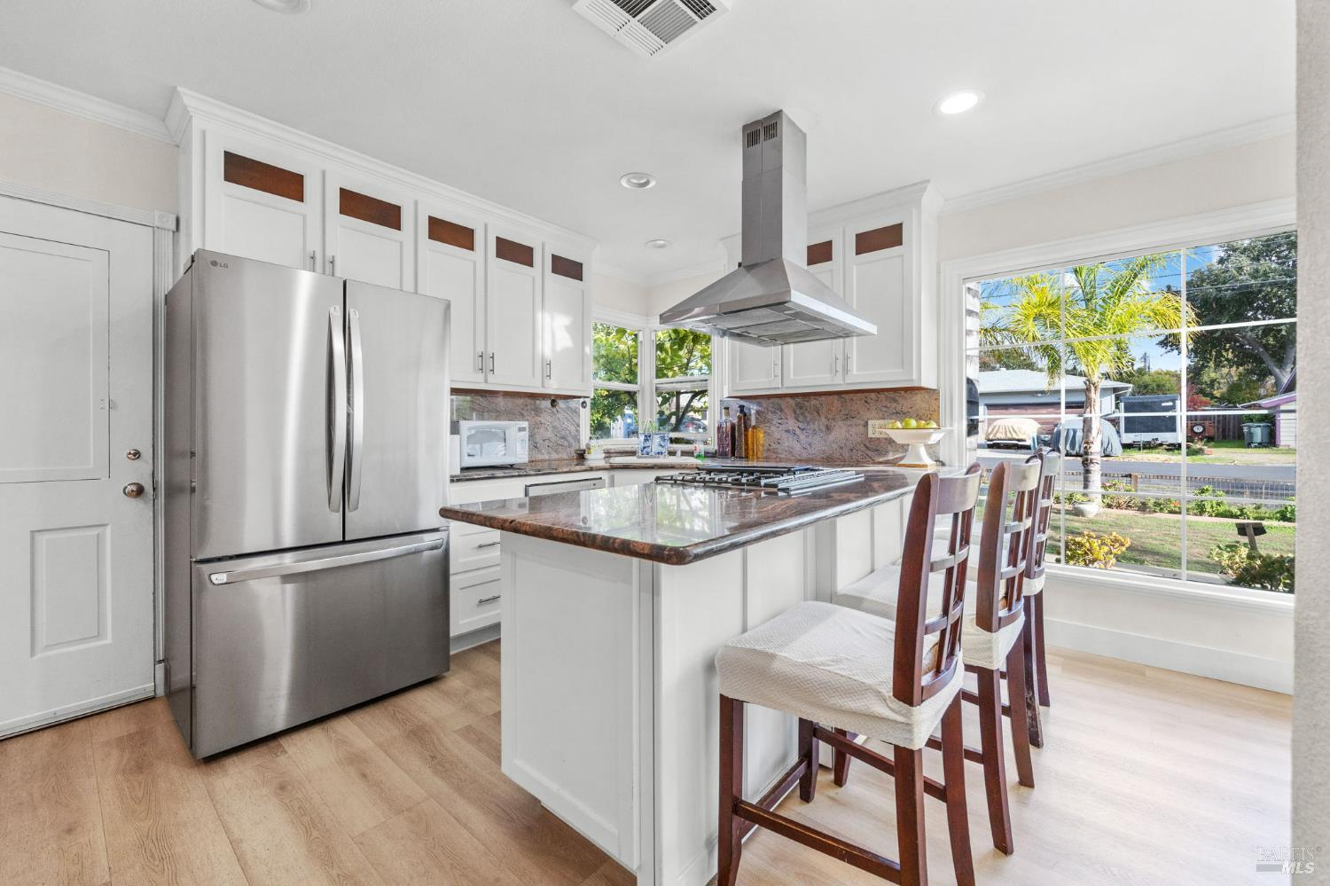 Detail Gallery Image 9 of 58 For 1455 Grove Way, Concord,  CA 94518 - 3 Beds | 2 Baths