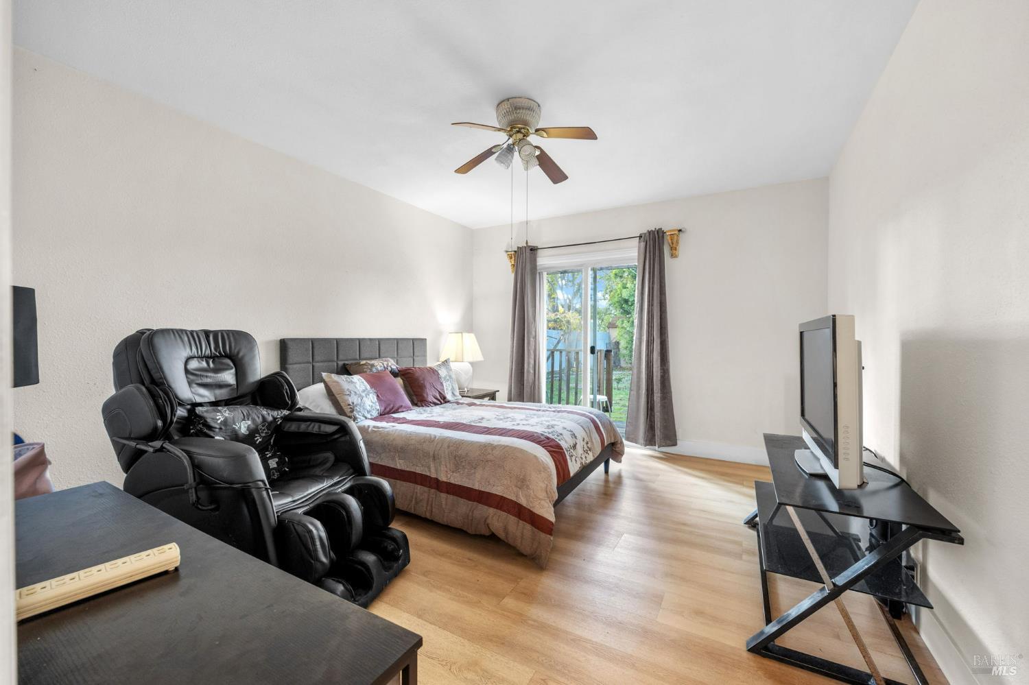 Detail Gallery Image 36 of 58 For 1455 Grove Way, Concord,  CA 94518 - 3 Beds | 2 Baths