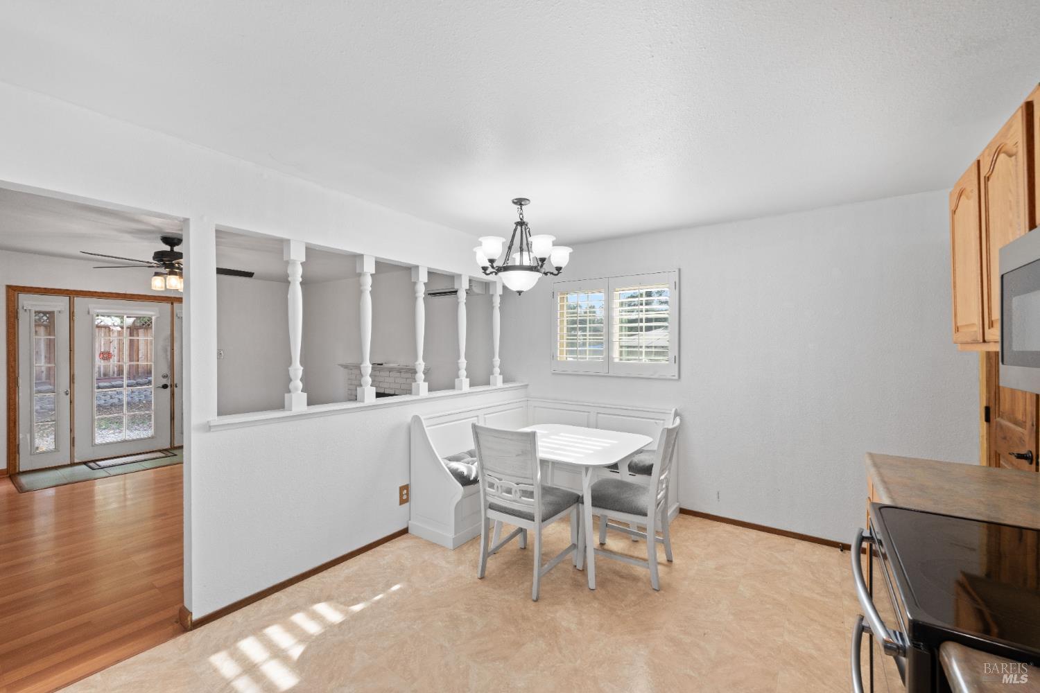 Detail Gallery Image 11 of 40 For 1557 Madrid Ct, Napa,  CA 94559 - 3 Beds | 2 Baths