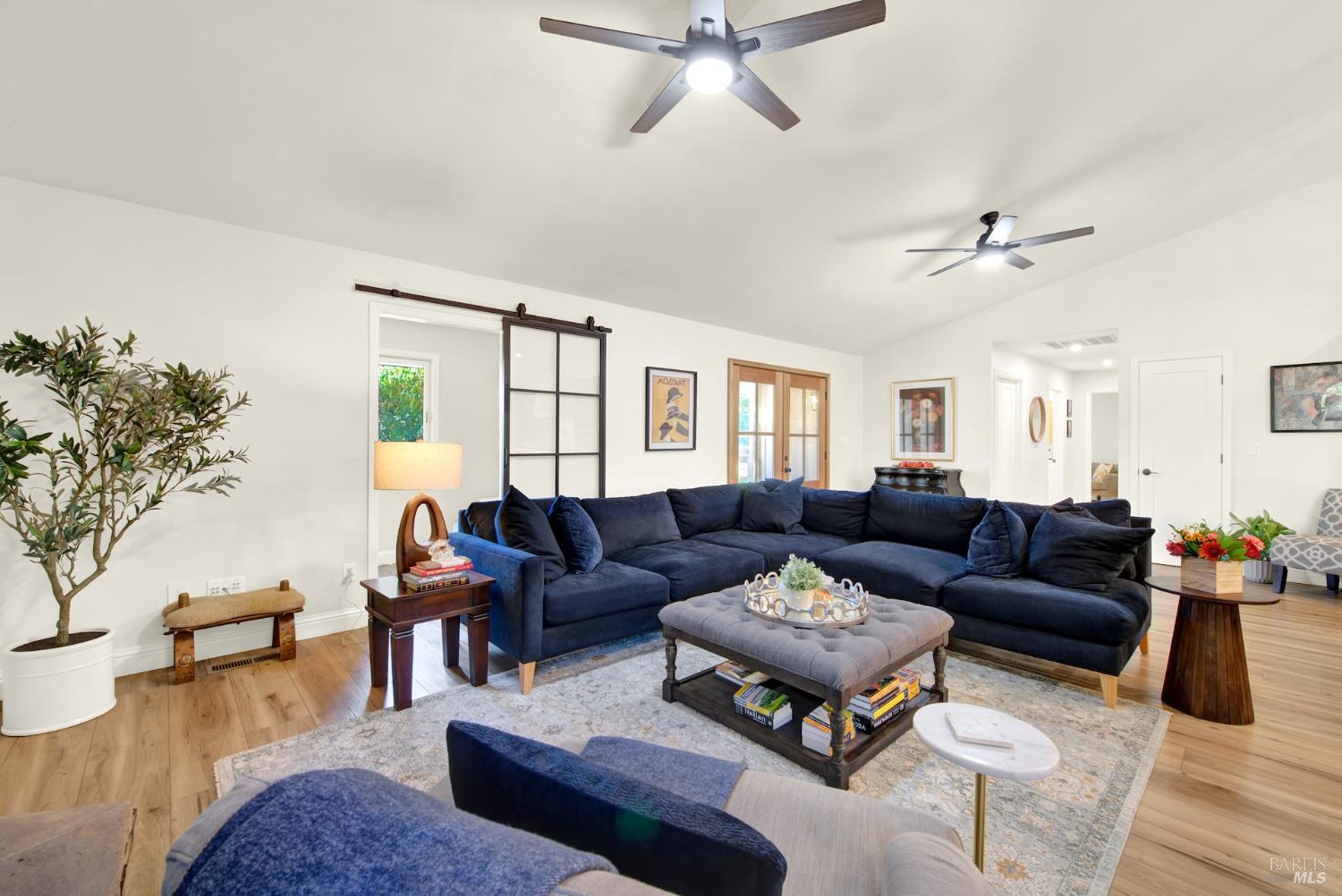 Detail Gallery Image 11 of 81 For 7707 Serpa Ln, Dixon,  CA 95620 - 2 Beds | 2/1 Baths