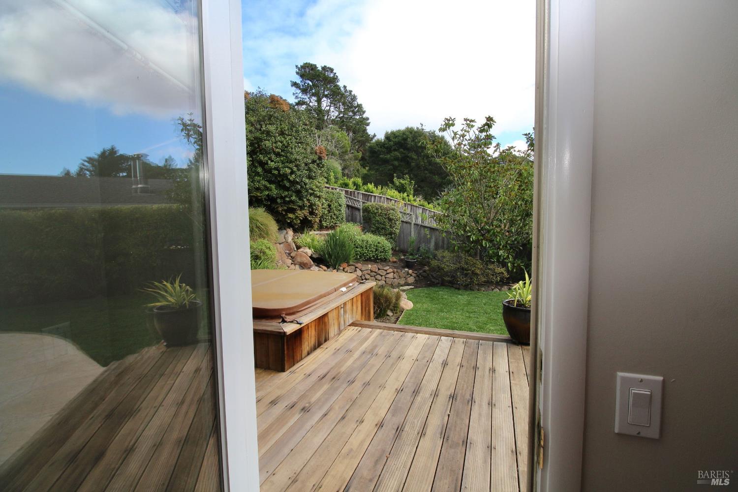 Detail Gallery Image 26 of 29 For Address Is Not Disclosed, Mill Valley,  CA 94941 - 3 Beds | 2/1 Baths