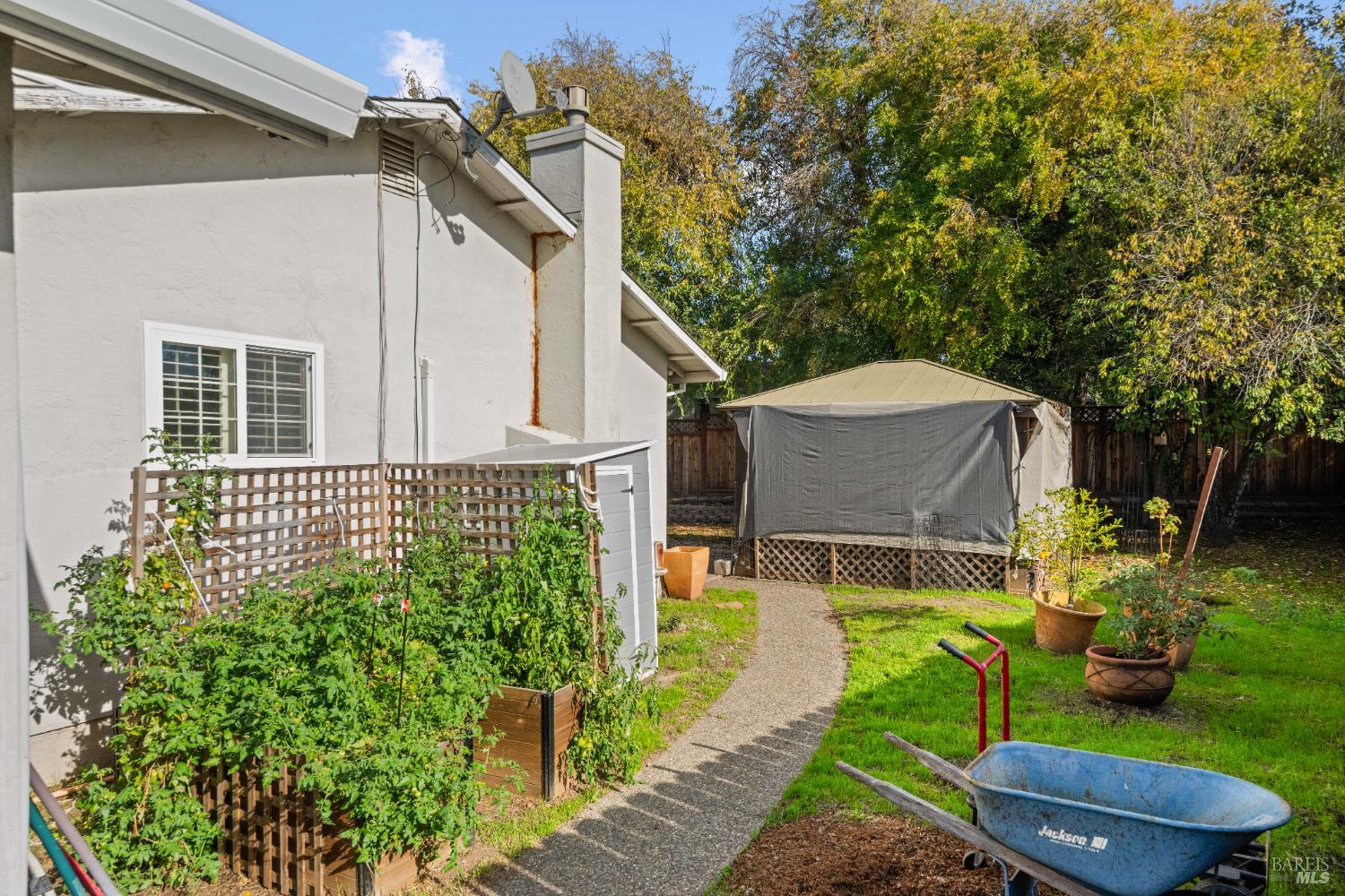 Detail Gallery Image 30 of 40 For 1557 Madrid Ct, Napa,  CA 94559 - 3 Beds | 2 Baths