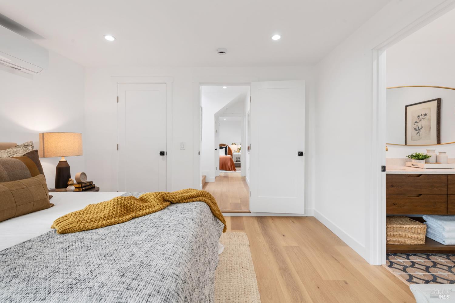 Detail Gallery Image 25 of 61 For 64 Mountain View Rd, Fairfax,  CA 94930 - 3 Beds | 2/1 Baths