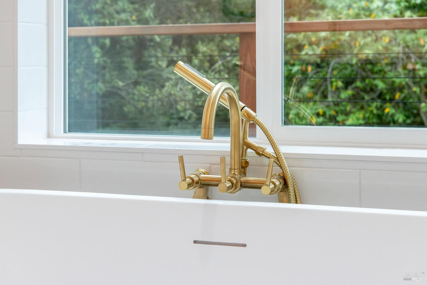 Detail Gallery Image 31 of 61 For 64 Mountain View Rd, Fairfax,  CA 94930 - 3 Beds | 2/1 Baths