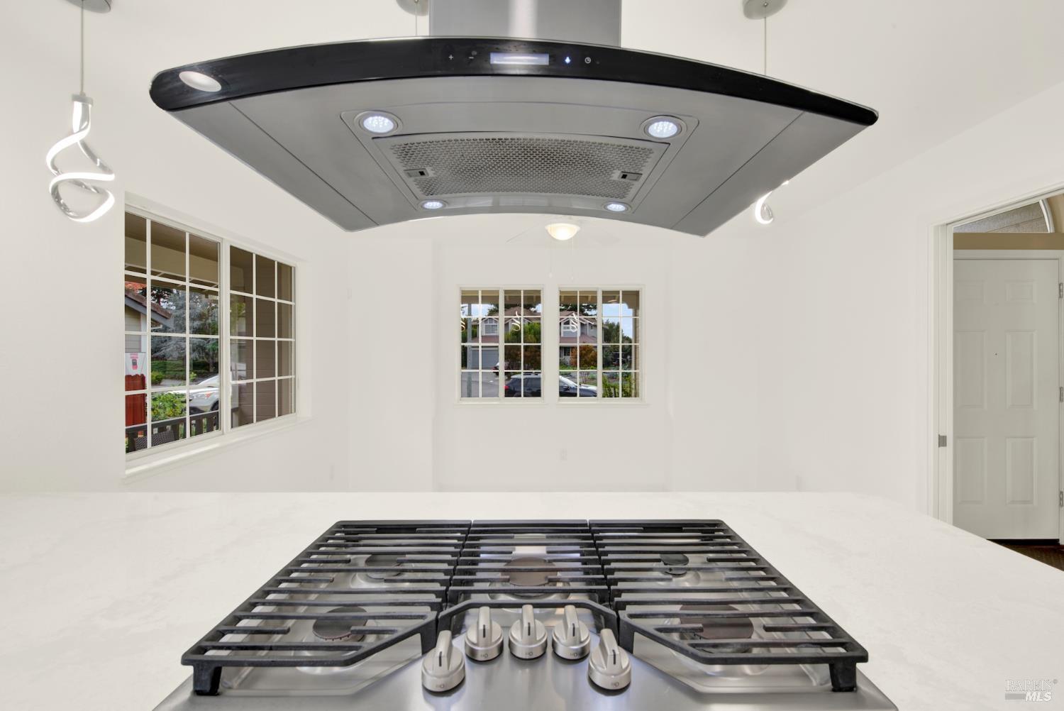 Detail Gallery Image 24 of 70 For 1520 Gill Ct, Dixon,  CA 95620 - 5 Beds | 3 Baths