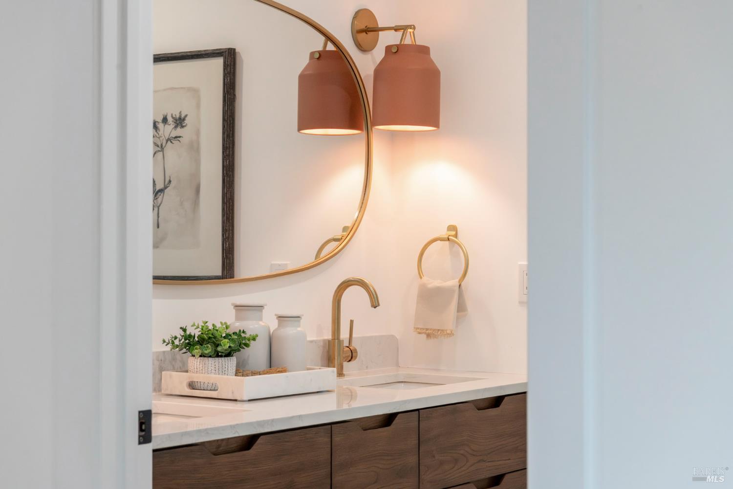 Detail Gallery Image 27 of 61 For 64 Mountain View Rd, Fairfax,  CA 94930 - 3 Beds | 2/1 Baths