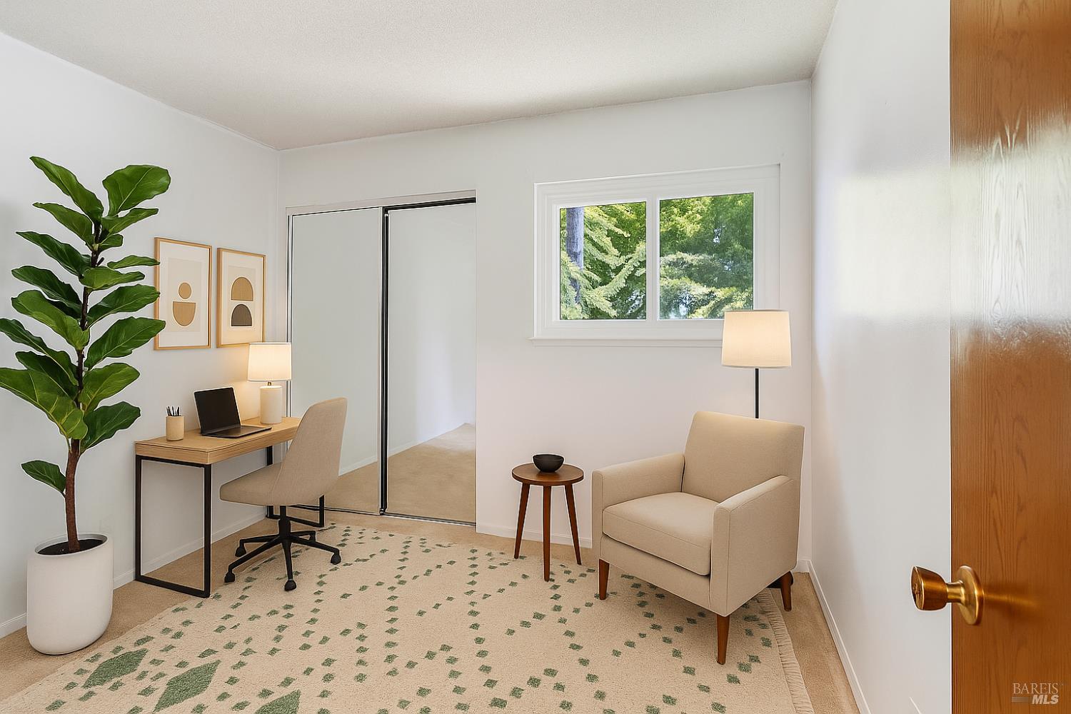 Detail Gallery Image 8 of 22 For 1411 Casa Buena Dr #14,  Corte Madera,  CA 94925 - 3 Beds | 1/1 Baths