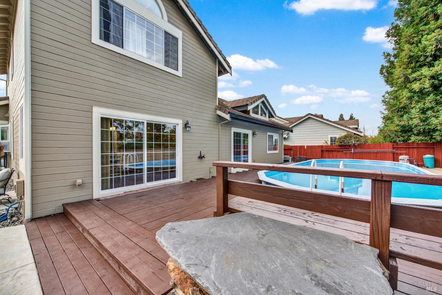 Detail Gallery Image 63 of 70 For 1520 Gill Ct, Dixon,  CA 95620 - 5 Beds | 3 Baths