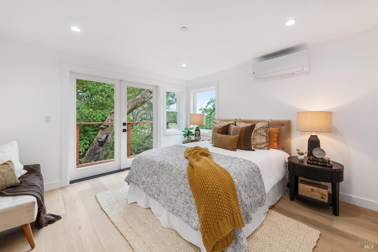 Detail Gallery Image 21 of 61 For 64 Mountain View Rd, Fairfax,  CA 94930 - 3 Beds | 2/1 Baths