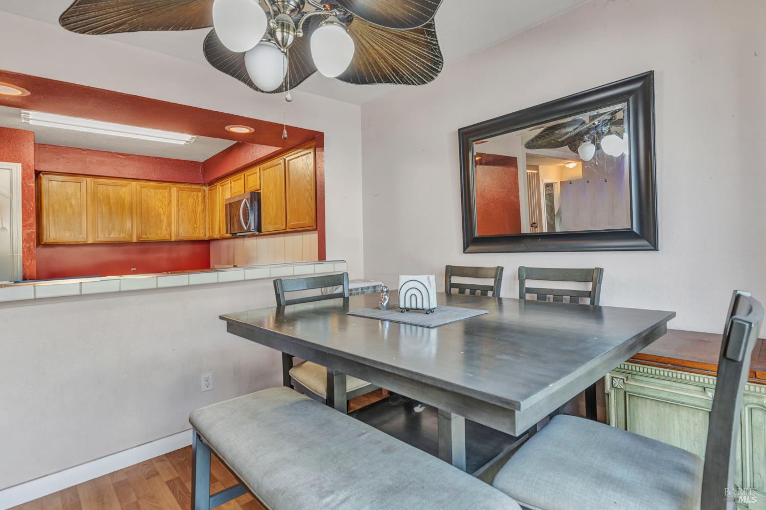 Detail Gallery Image 3 of 18 For 1 Frisbie St #207,  Vallejo,  CA 94590 - 2 Beds | 1/1 Baths