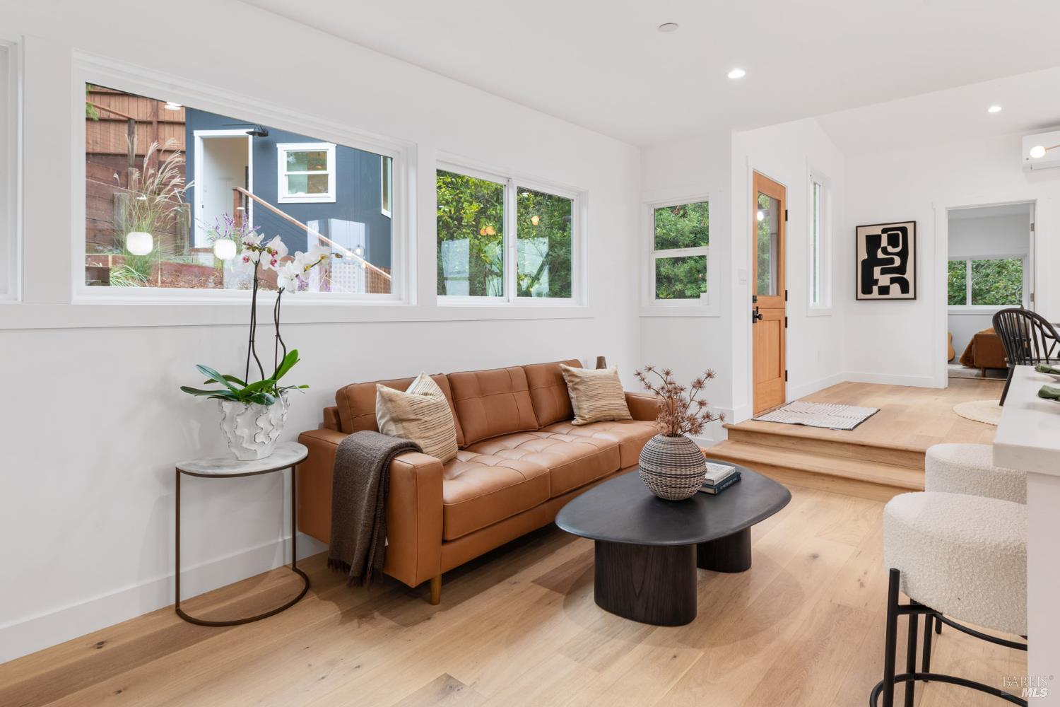 Detail Gallery Image 10 of 61 For 64 Mountain View Rd, Fairfax,  CA 94930 - 3 Beds | 2/1 Baths