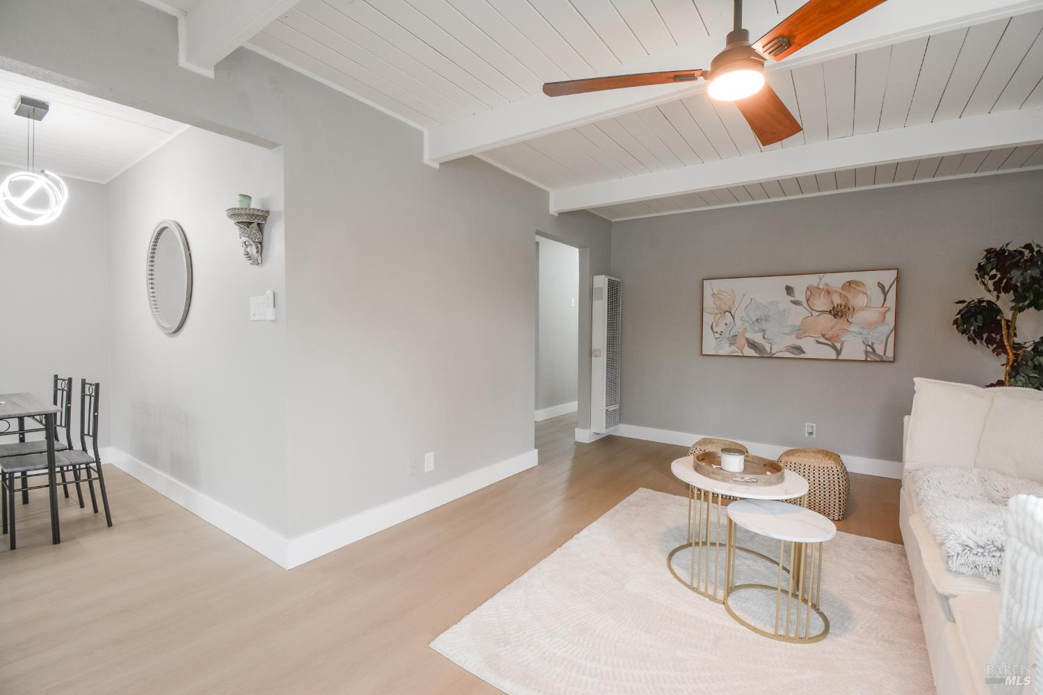 Detail Gallery Image 8 of 33 For 456 Lovers Ln, Vacaville,  CA 95688 - 4 Beds | 2 Baths