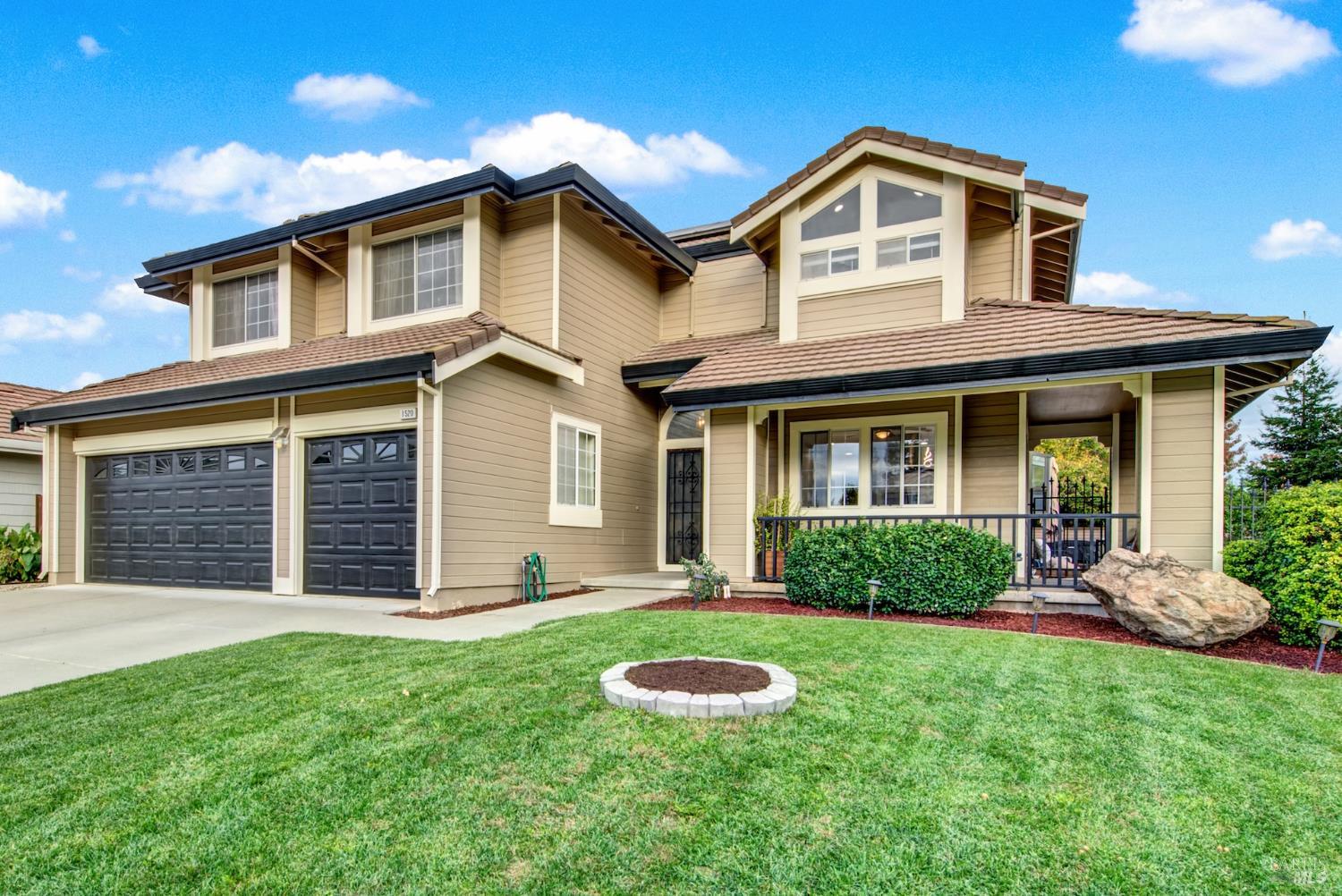 Detail Gallery Image 2 of 70 For 1520 Gill Ct, Dixon,  CA 95620 - 5 Beds | 3 Baths