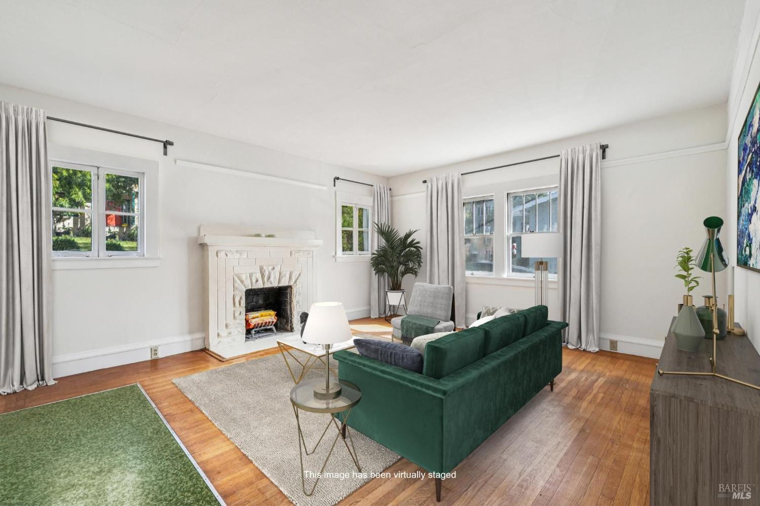 Front Image Thumbnail for BA325075002