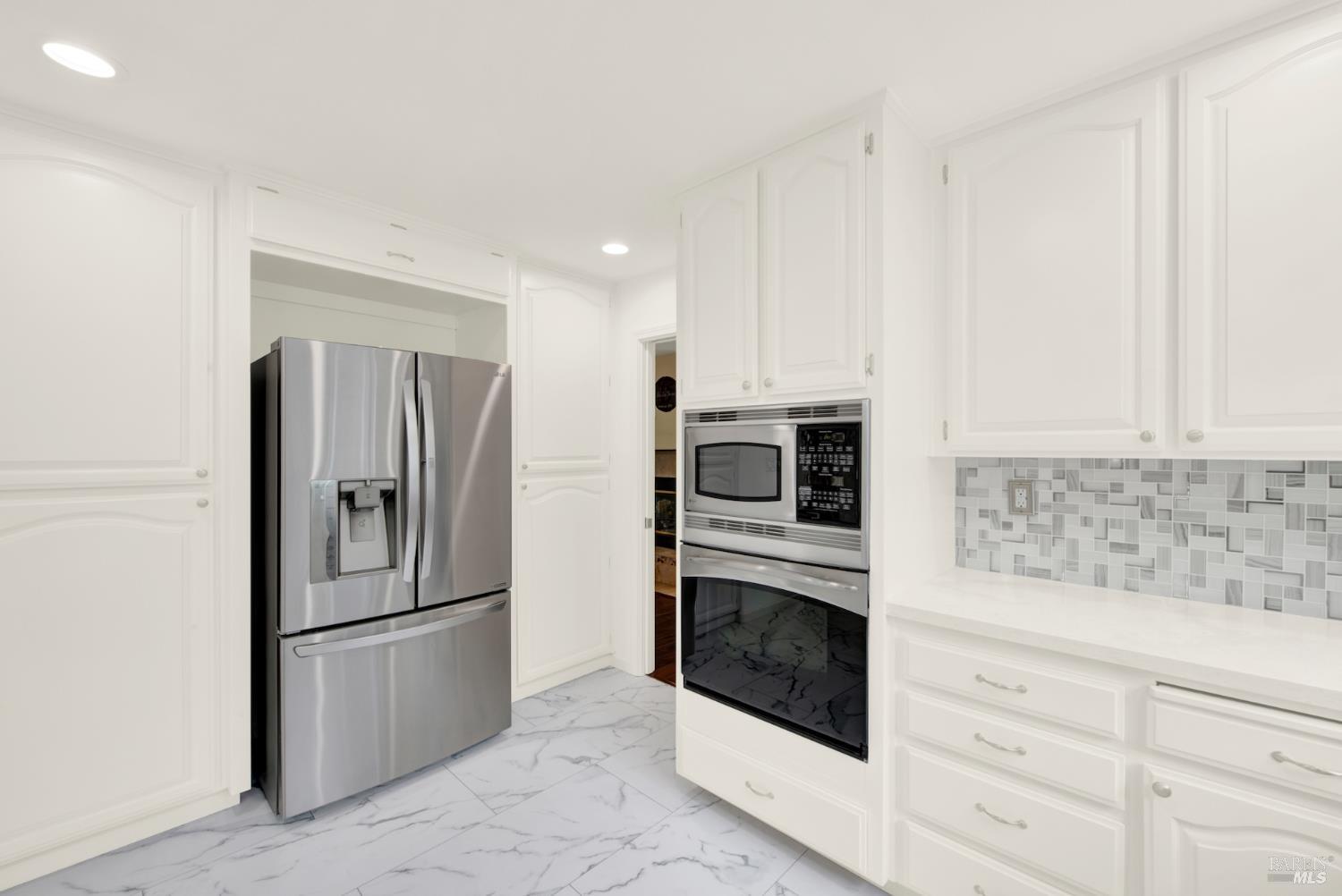 Detail Gallery Image 19 of 70 For 1520 Gill Ct, Dixon,  CA 95620 - 5 Beds | 3 Baths