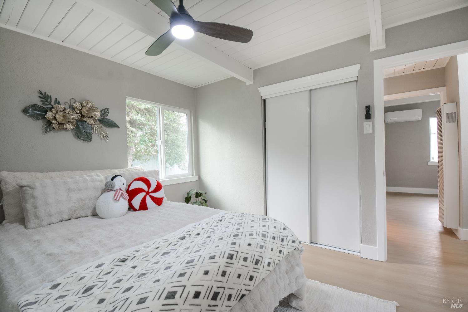 Detail Gallery Image 3 of 33 For 456 Lovers Ln, Vacaville,  CA 95688 - 4 Beds | 2 Baths