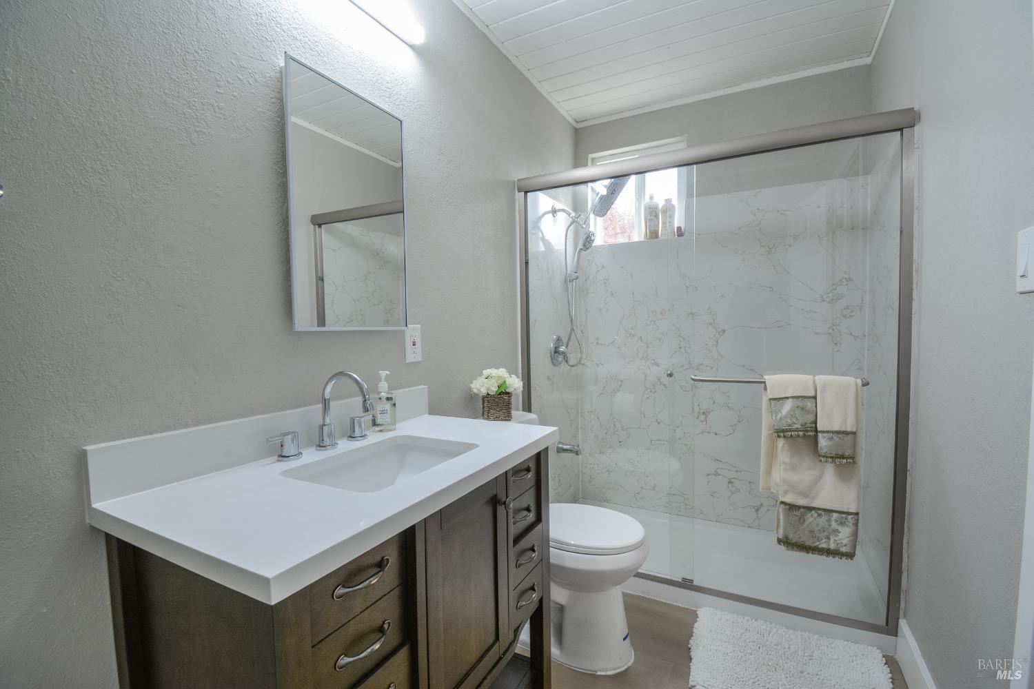 Detail Gallery Image 21 of 33 For 456 Lovers Ln, Vacaville,  CA 95688 - 4 Beds | 2 Baths