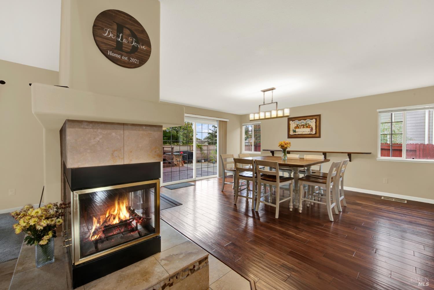 Detail Gallery Image 11 of 70 For 1520 Gill Ct, Dixon,  CA 95620 - 5 Beds | 3 Baths