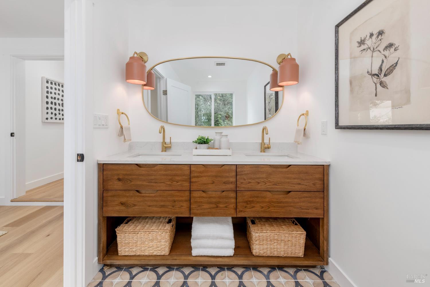 Detail Gallery Image 30 of 61 For 64 Mountain View Rd, Fairfax,  CA 94930 - 3 Beds | 2/1 Baths