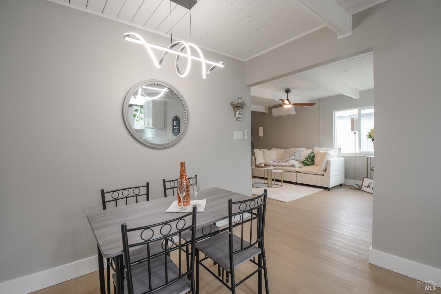 Detail Gallery Image 10 of 33 For 456 Lovers Ln, Vacaville,  CA 95688 - 4 Beds | 2 Baths