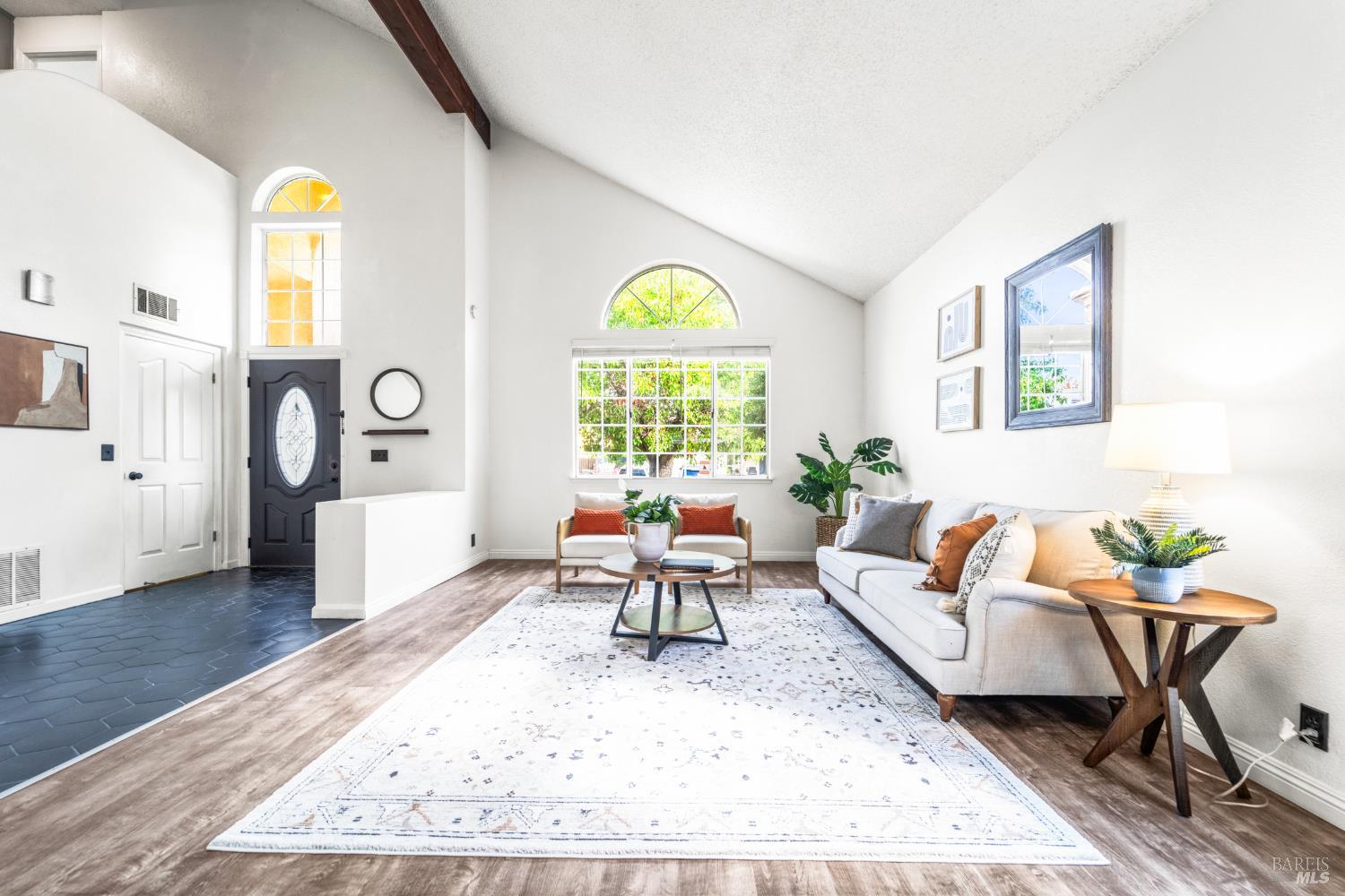 Detail Gallery Image 6 of 58 For 428 Donaldson Ct, Suisun City,  CA 94585 - 3 Beds | 2/1 Baths