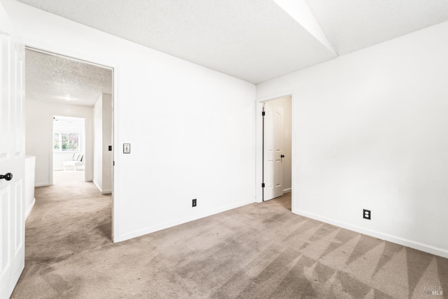 Detail Gallery Image 29 of 58 For 428 Donaldson Ct, Suisun City,  CA 94585 - 3 Beds | 2/1 Baths