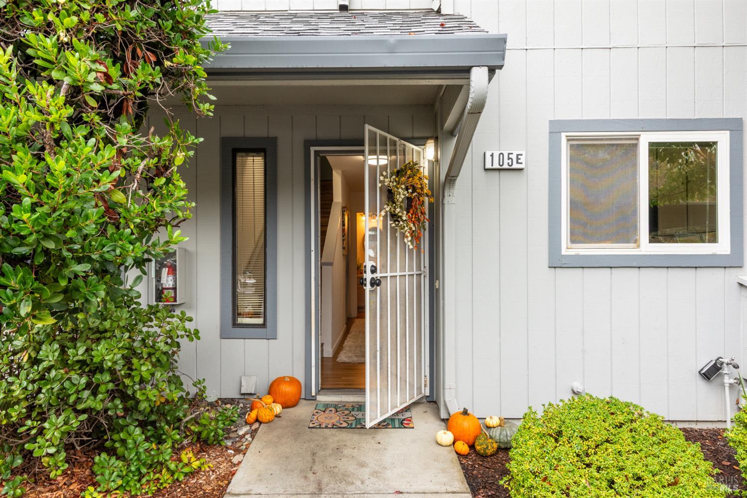 Detail Gallery Image 7 of 47 For 105 Elbridge Ave #E,  Cloverdale,  CA 95425 - 2 Beds | 1/1 Baths