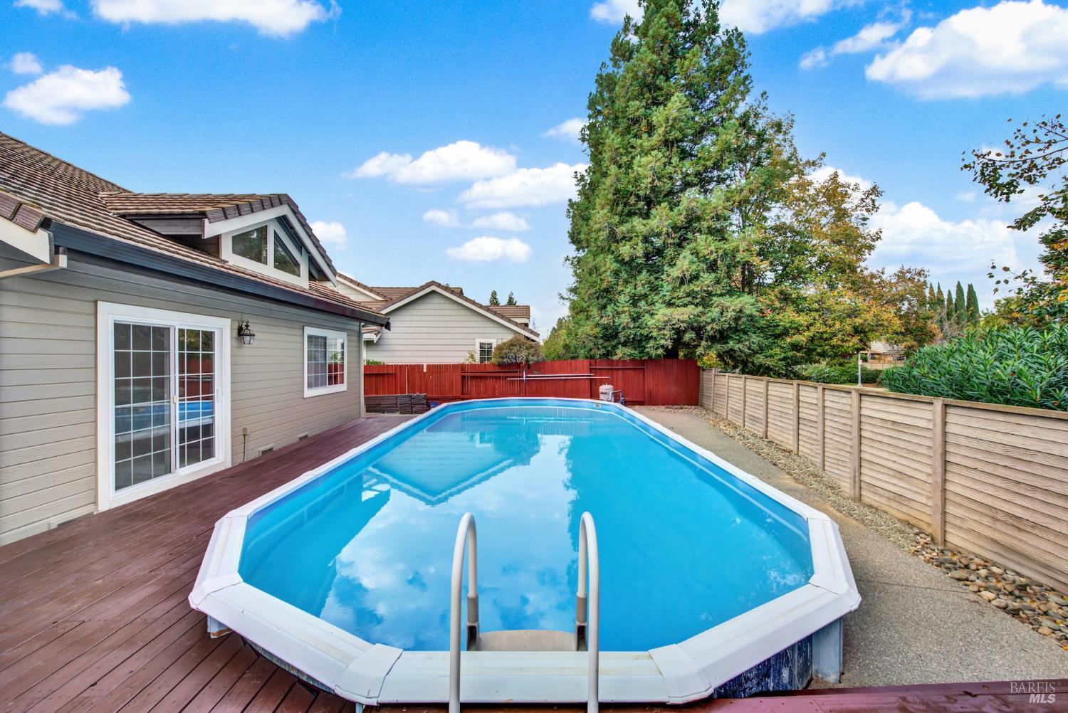 Detail Gallery Image 64 of 70 For 1520 Gill Ct, Dixon,  CA 95620 - 5 Beds | 3 Baths