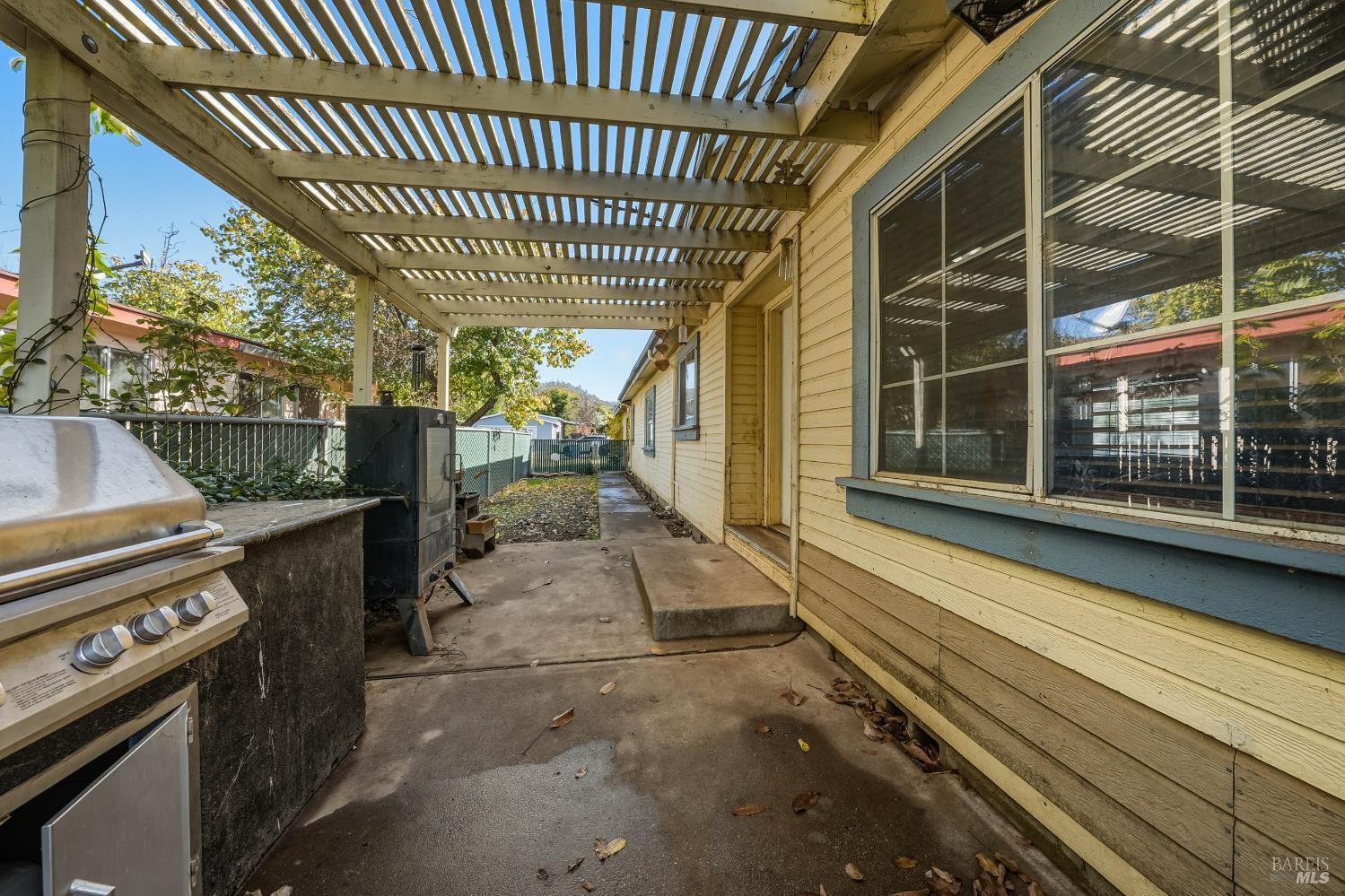 Detail Gallery Image 27 of 47 For 13953 Apple Ln, Clearlake Oaks,  CA 95423 - 2 Beds | 2 Baths