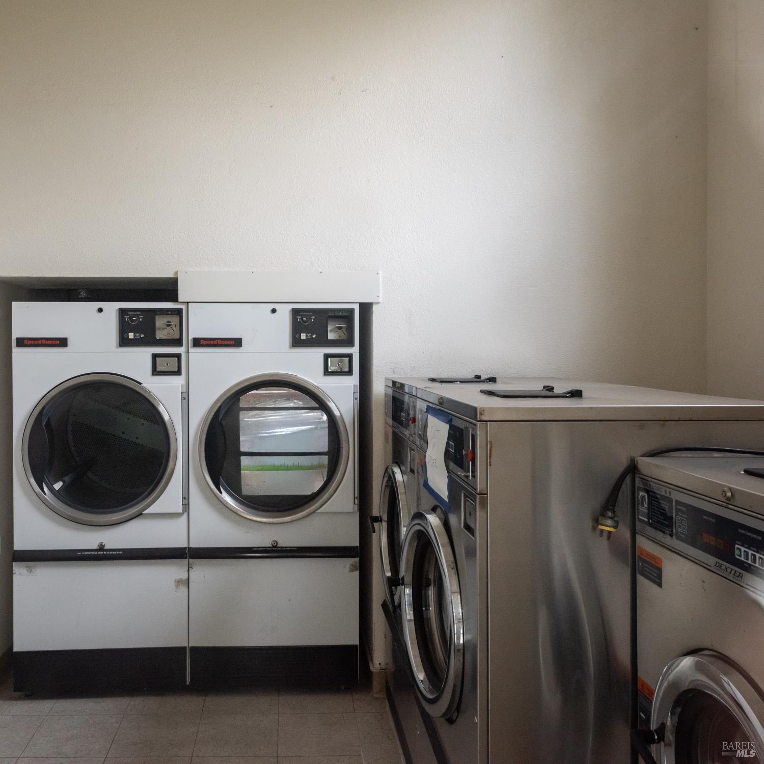 Detail Gallery Image 34 of 47 For 105 Elbridge Ave #E,  Cloverdale,  CA 95425 - 2 Beds | 1/1 Baths