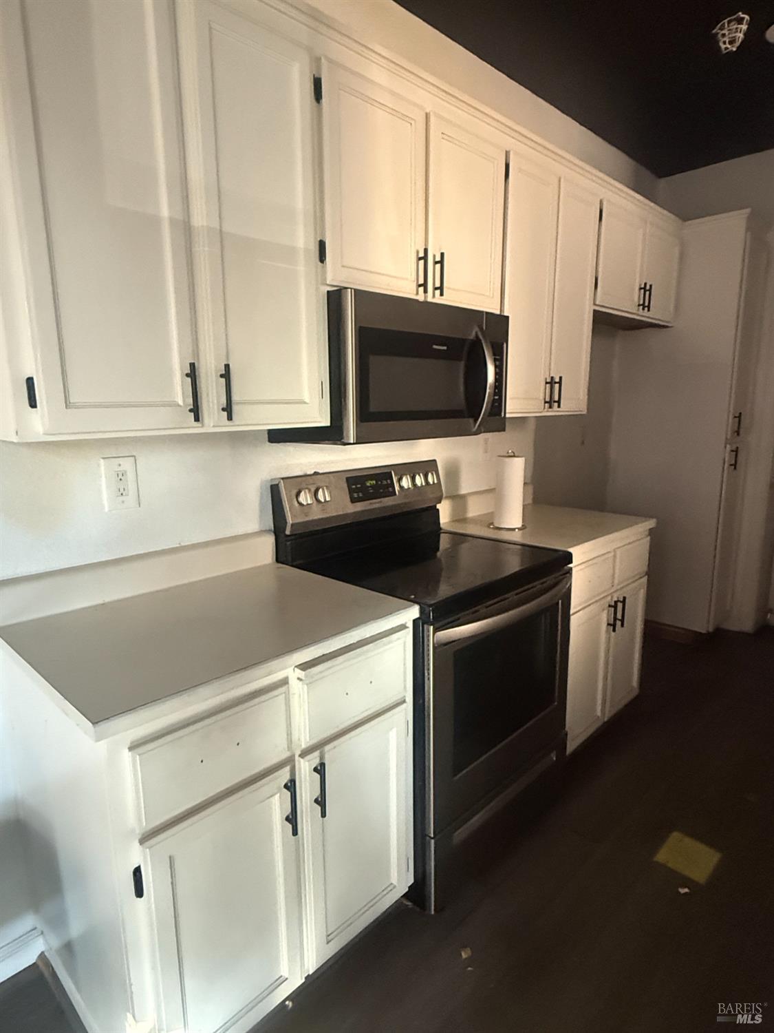 Detail Gallery Image 5 of 9 For 97 Manchester Dr, Fairfield,  CA 94533 - 2 Beds | 1/1 Baths