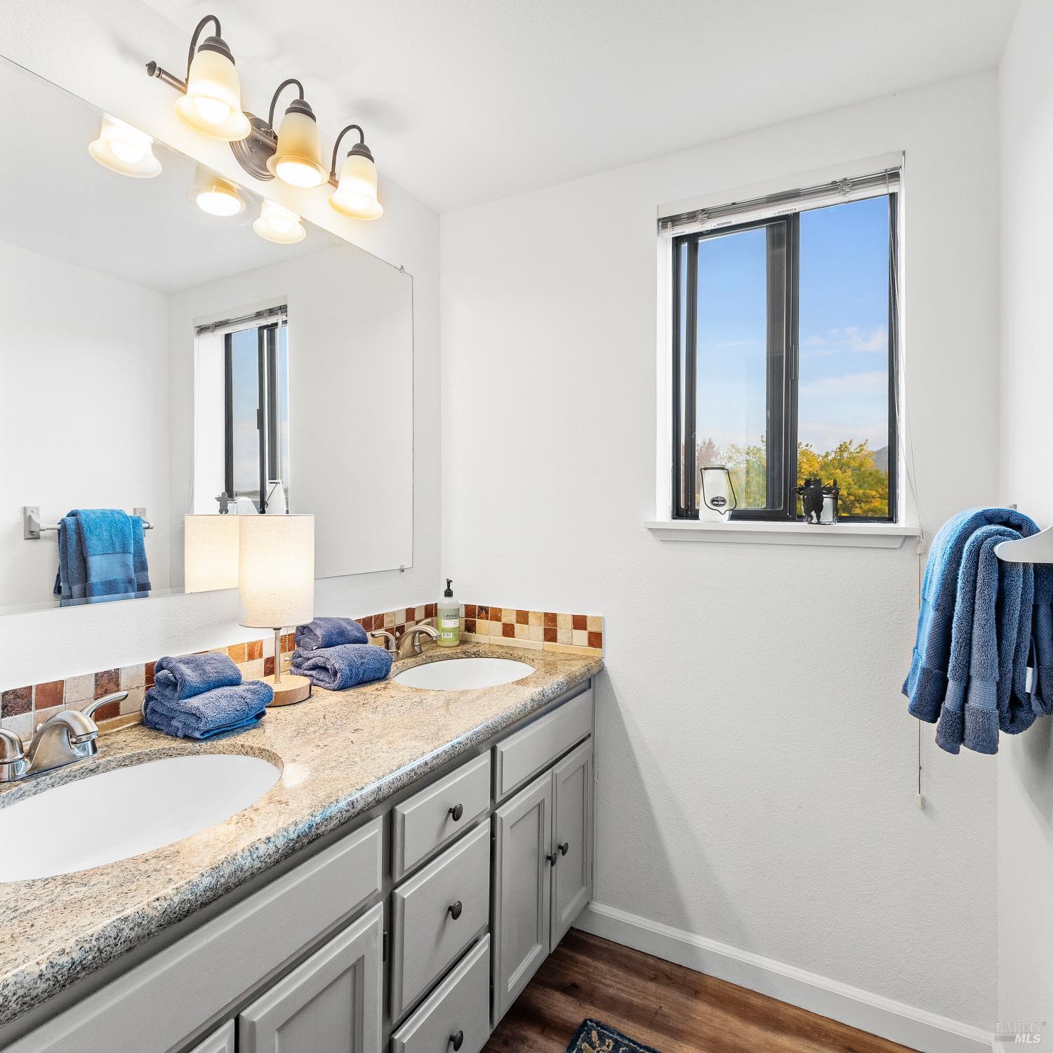 Detail Gallery Image 24 of 47 For 105 Elbridge Ave #E,  Cloverdale,  CA 95425 - 2 Beds | 1/1 Baths