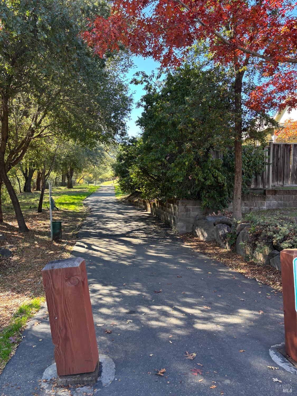 Detail Gallery Image 43 of 47 For 105 Elbridge Ave #E,  Cloverdale,  CA 95425 - 2 Beds | 1/1 Baths