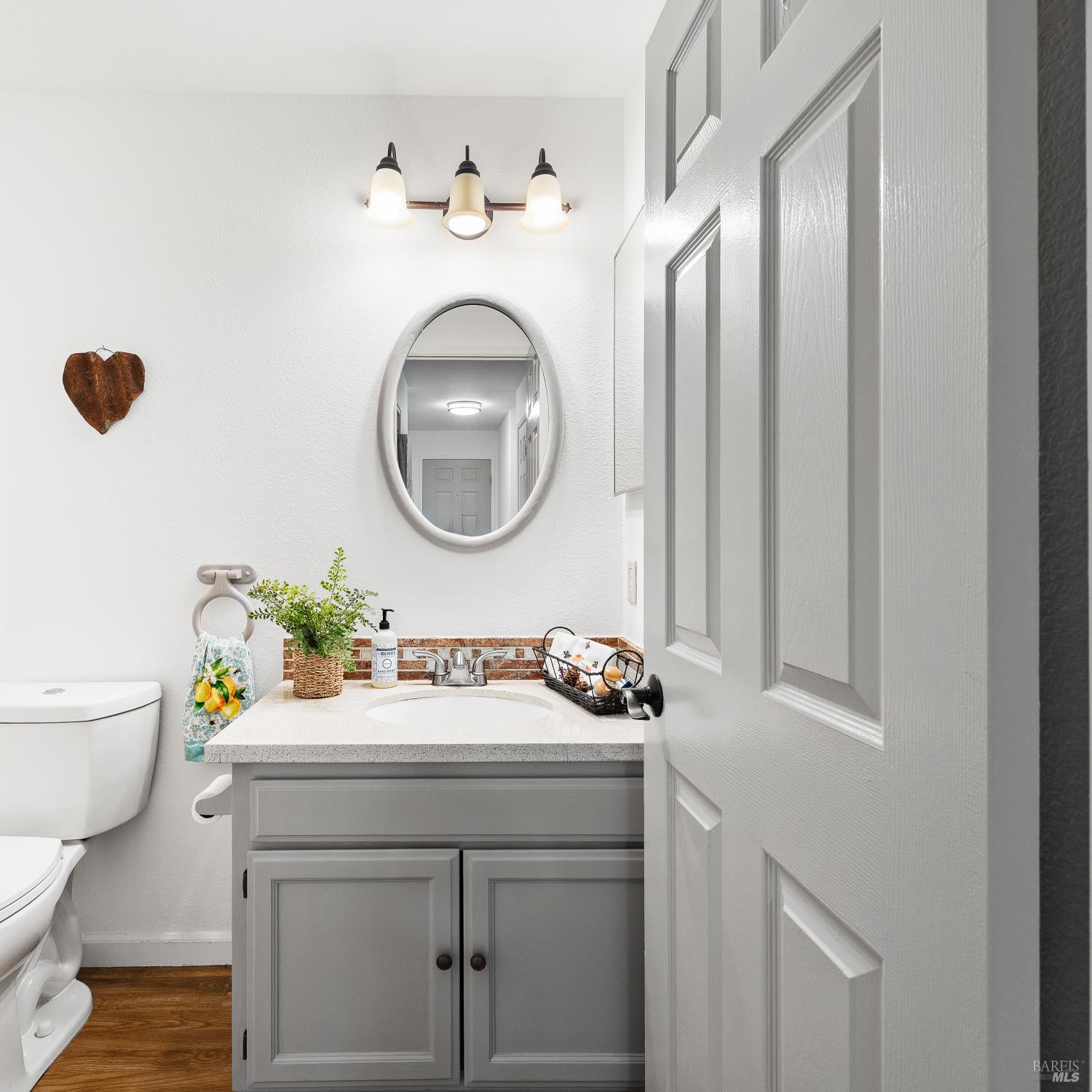 Detail Gallery Image 21 of 47 For 105 Elbridge Ave #E,  Cloverdale,  CA 95425 - 2 Beds | 1/1 Baths