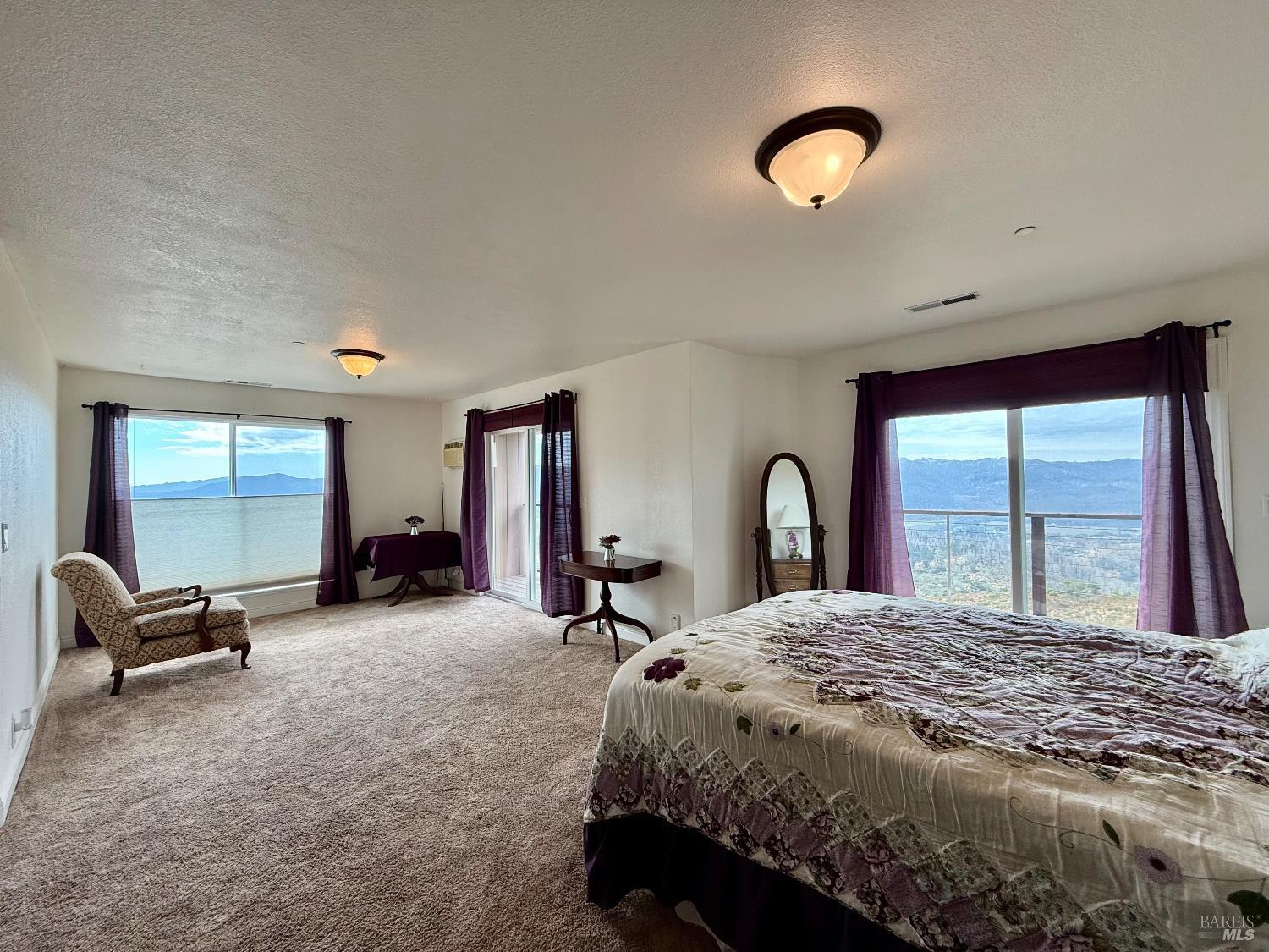 Detail Gallery Image 3 of 16 For 920 Crestmont Dr, Angwin,  CA 94508 - 5 Beds | 4 Baths