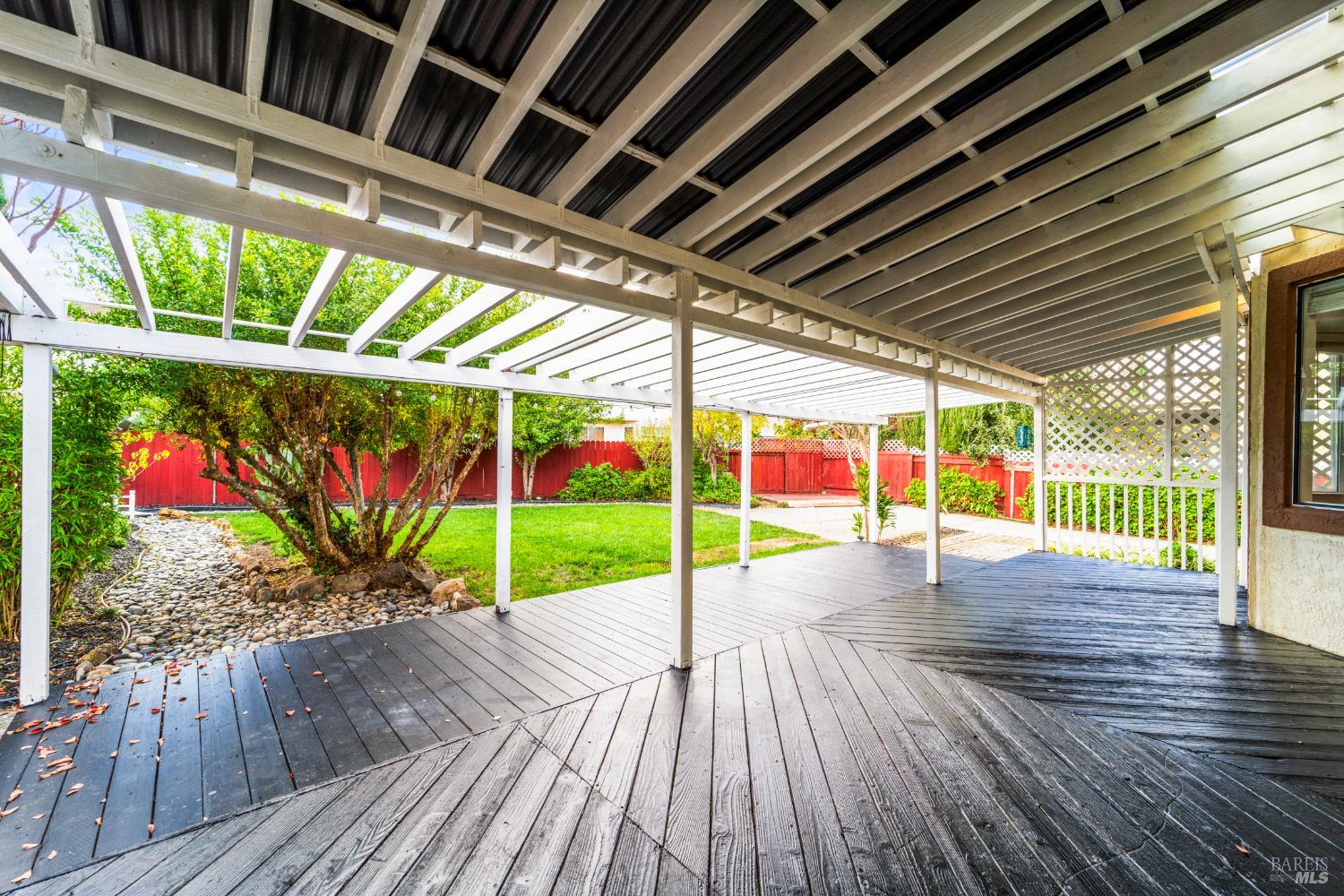 Detail Gallery Image 48 of 58 For 428 Donaldson Ct, Suisun City,  CA 94585 - 3 Beds | 2/1 Baths