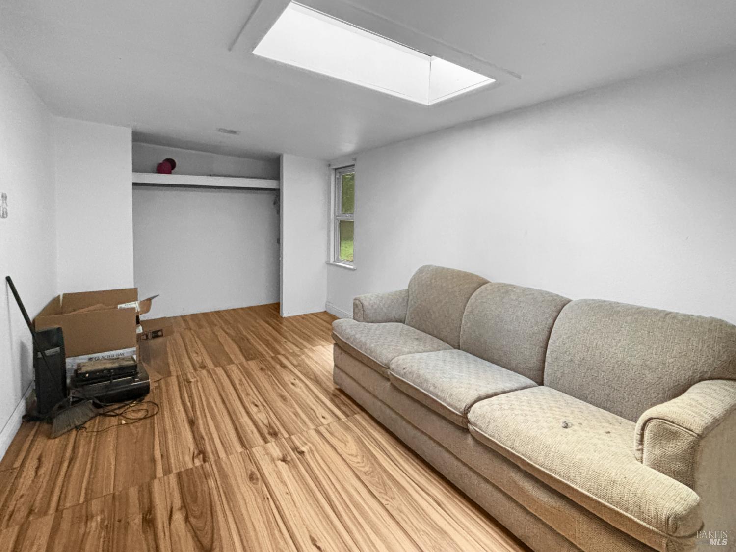 Detail Gallery Image 5 of 16 For 5011 Canyon Rd, Willits,  CA 95490 - 3 Beds | 1 Baths