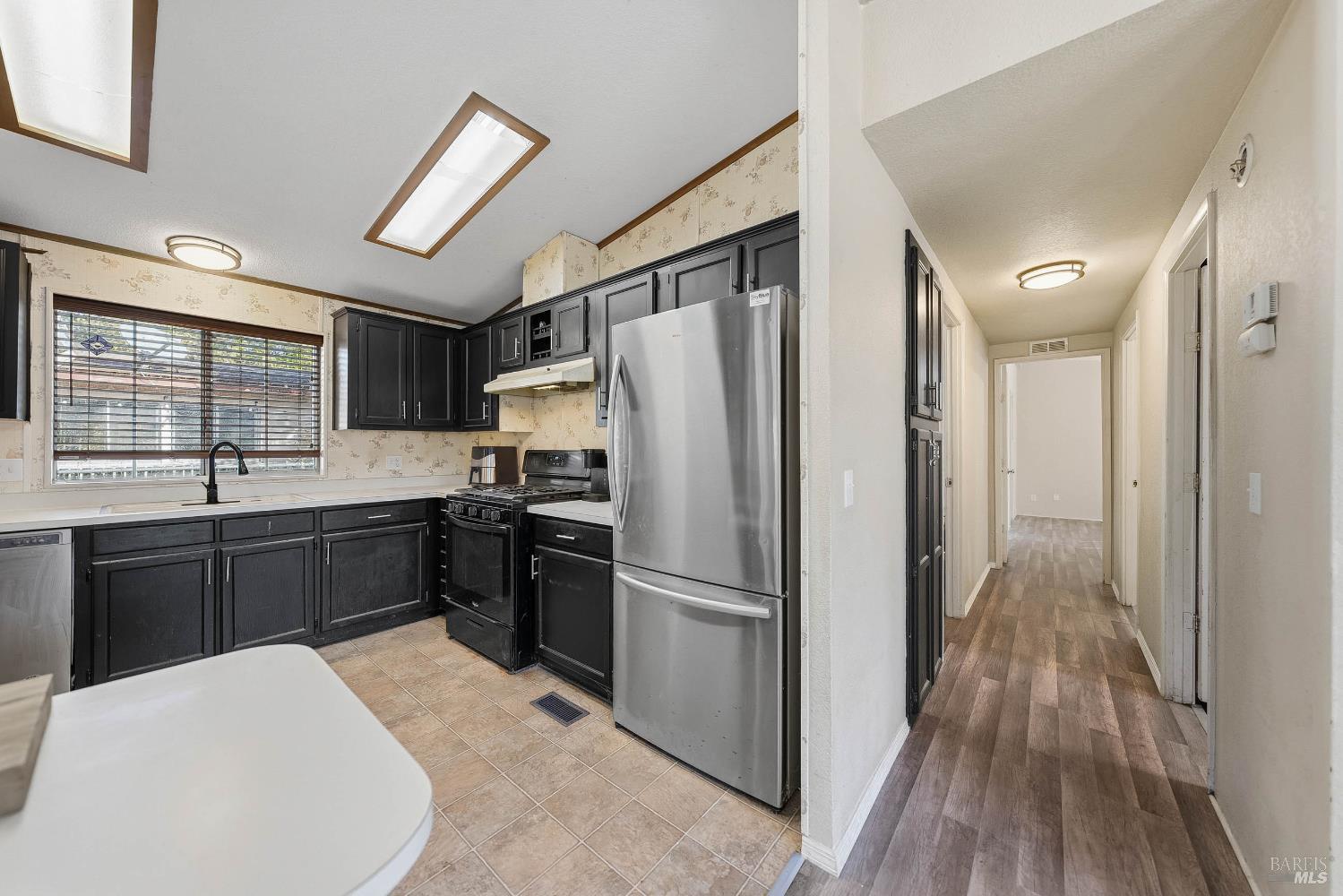 Detail Gallery Image 7 of 47 For 13953 Apple Ln, Clearlake Oaks,  CA 95423 - 2 Beds | 2 Baths